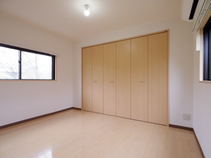 物件内観写真6　(居室)