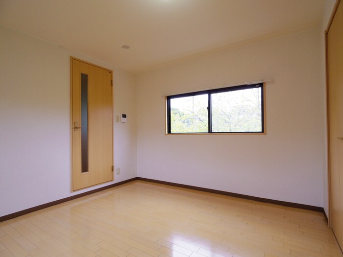 物件内観写真9　(居室)