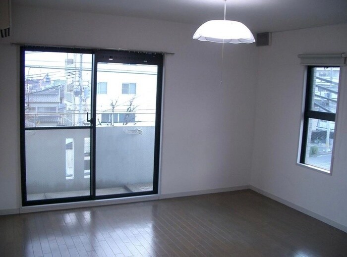 物件内観写真9　(居室)