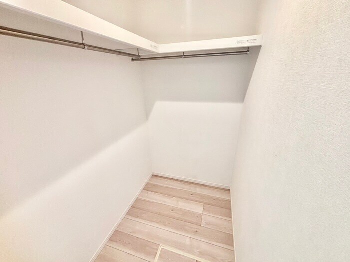 物件内観写真16　(収納)