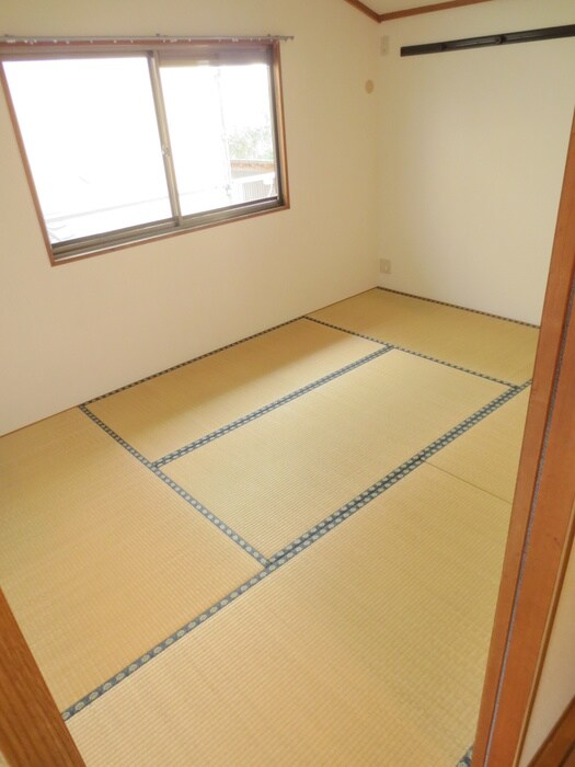 物件内観写真9　(居室)