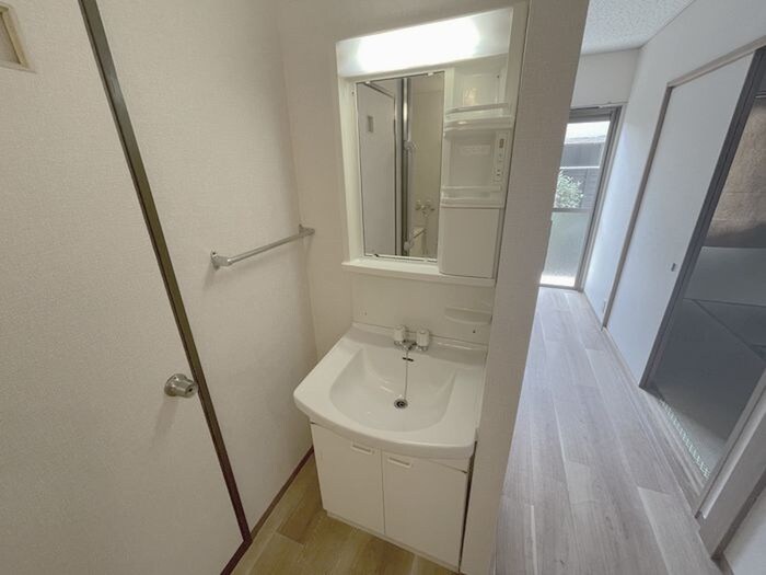 物件内観写真10　(洗面)