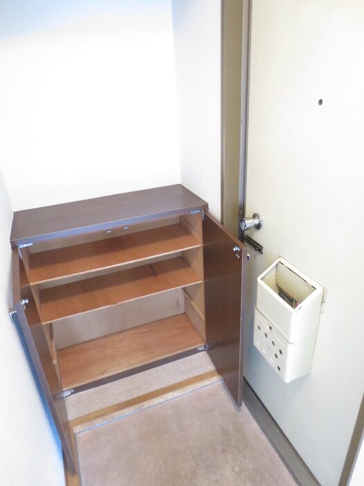 物件内観写真17　(靴箱)
