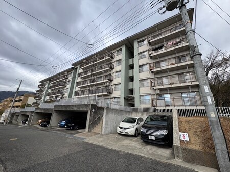 ヒルズ御影山手（３０３）外観写真