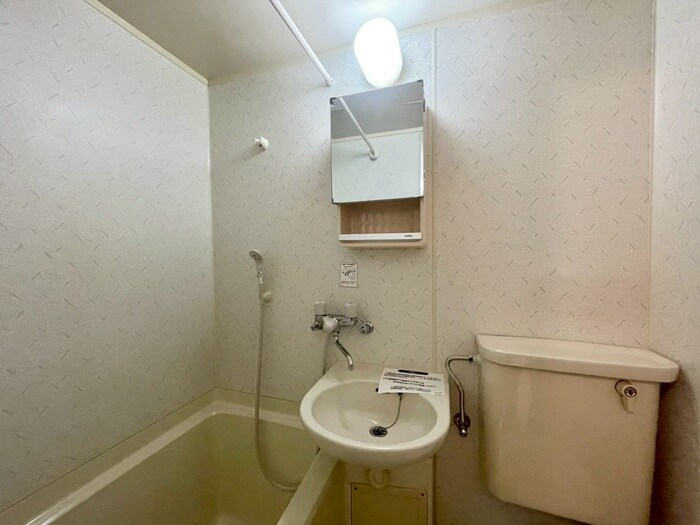 物件内観写真12　(洗面)