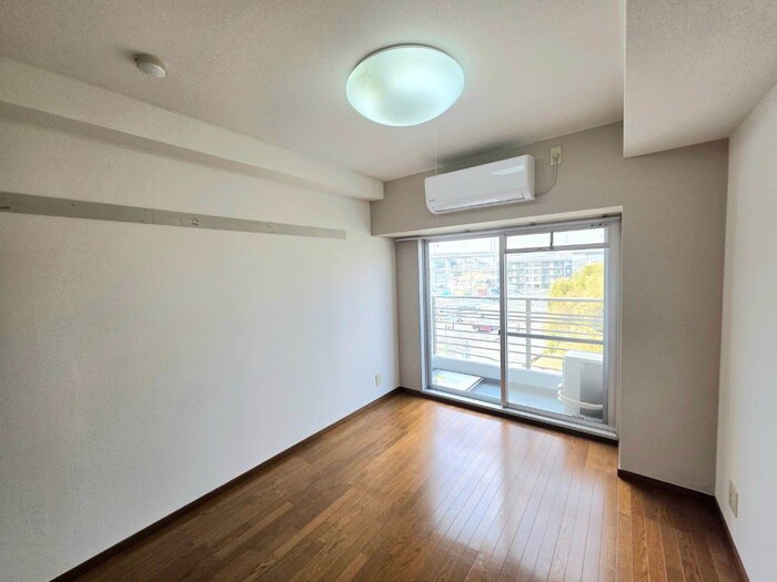 物件内観写真15　(居室)