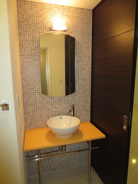 物件内観写真12　(洗面)