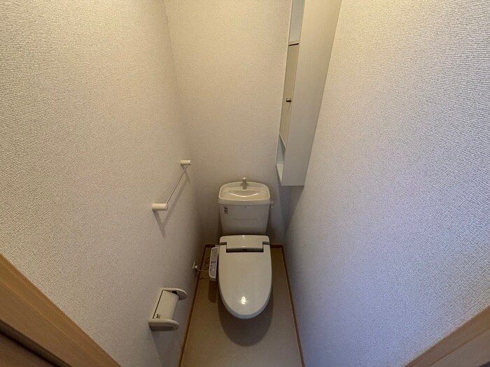 物件内観写真13　(トイレ)