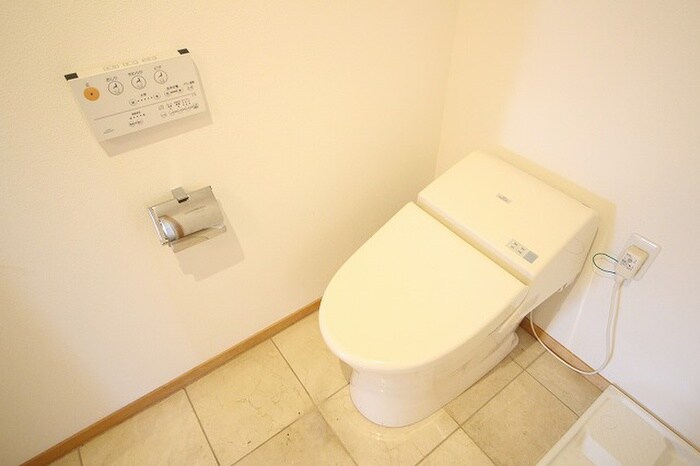 物件内観写真13　(トイレ)