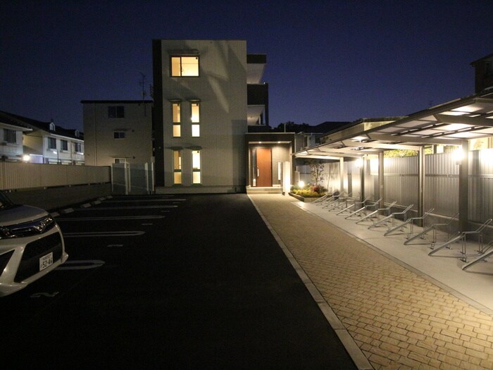 物件外観写真3　(外観写真)