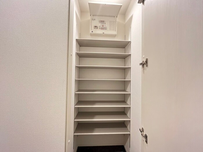 物件内観写真17　(靴箱)