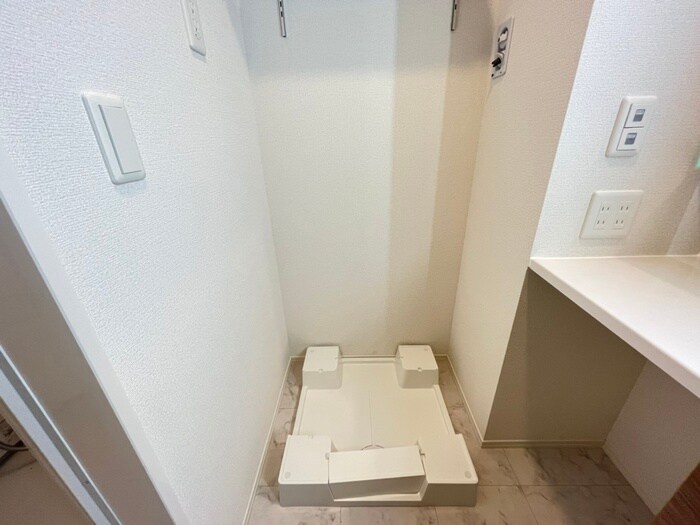 物件内観写真20　(洗濯機置場)