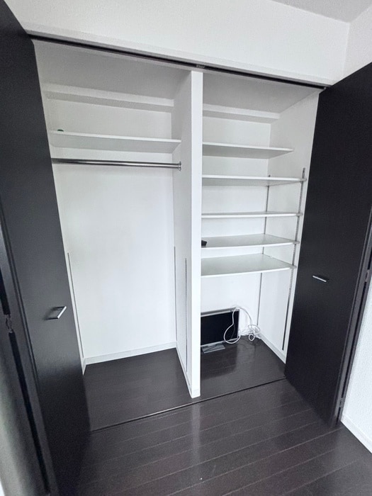 物件内観写真12　(収納)