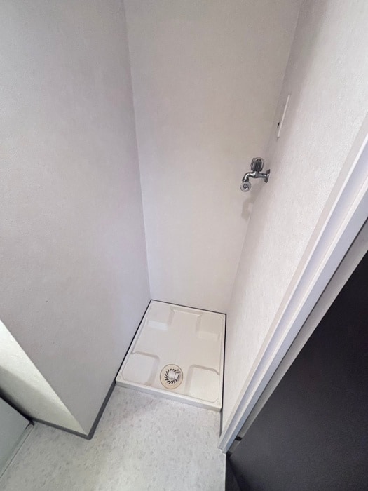 物件内観写真17　(洗濯機置場)