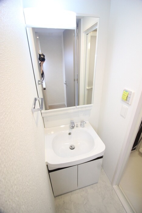 物件内観写真13　(洗面)