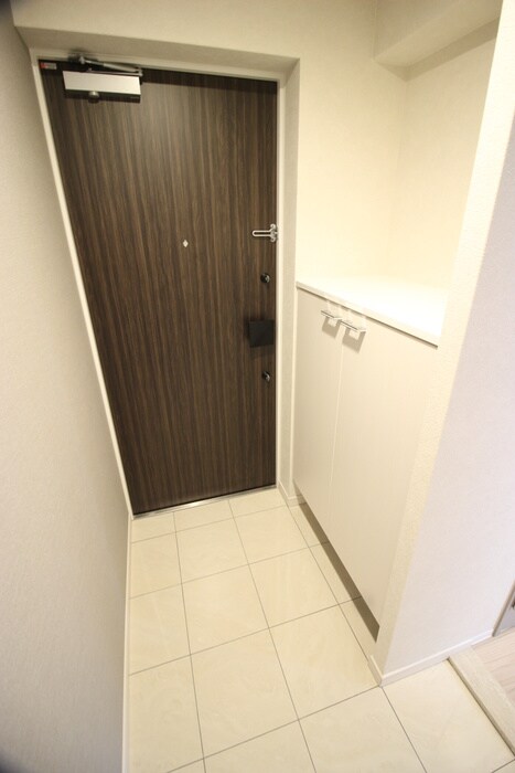 物件内観写真15　(玄関)