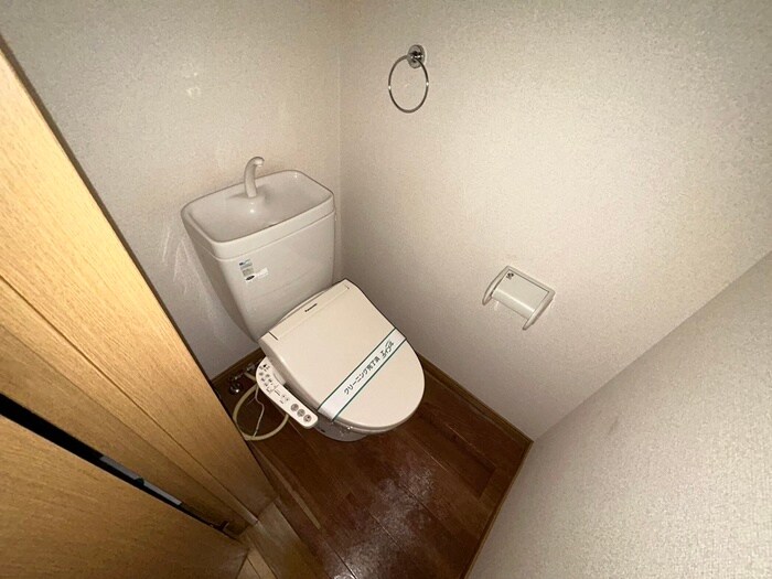 物件内観写真10　(トイレ)