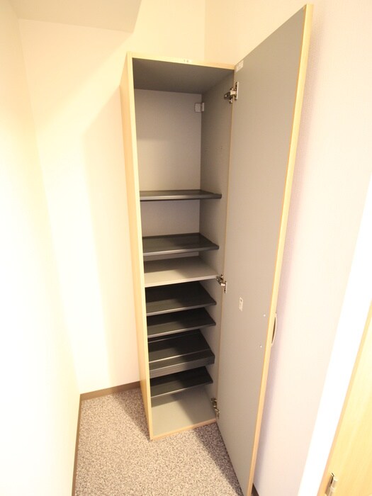 物件内観写真13　(靴箱)