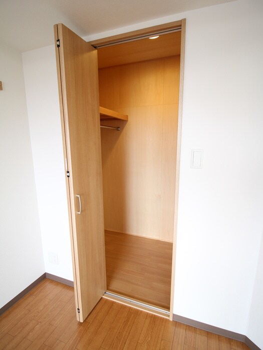 物件内観写真16　(収納)