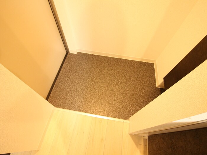 物件内観写真22　(玄関)