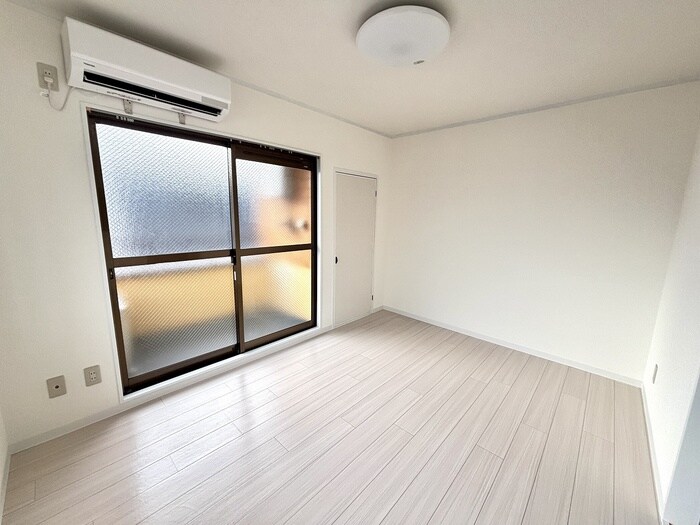 物件内観写真13　(居室)