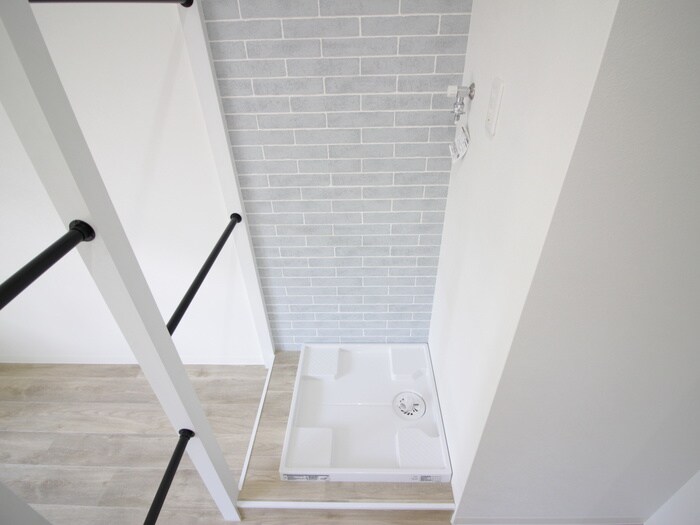 物件内観写真12　(洗濯機置場)