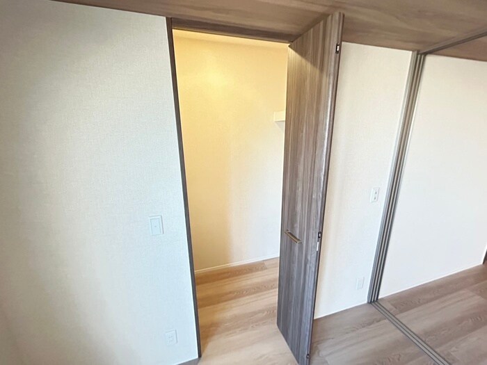 物件内観写真17　(収納)