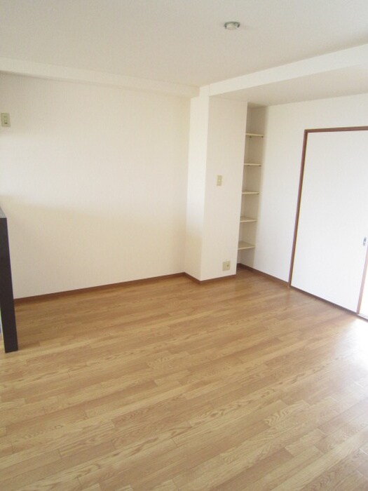 物件内観写真5　(居室)