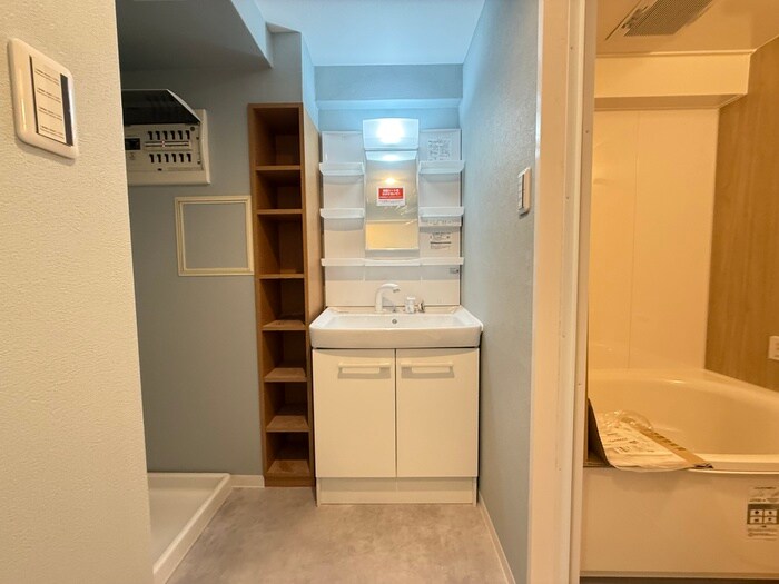 物件内観写真11　(洗面)