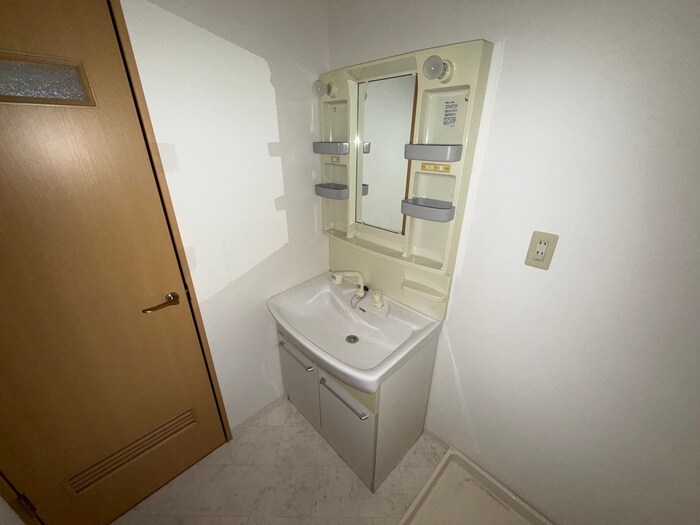 物件内観写真11　(洗面)