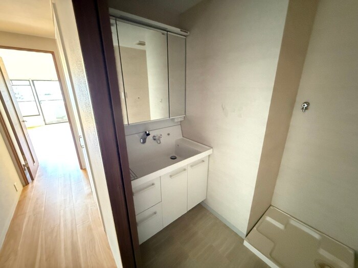 物件内観写真11　(洗面)