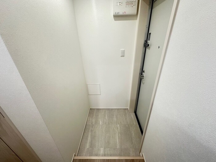 物件内観写真7　(玄関)