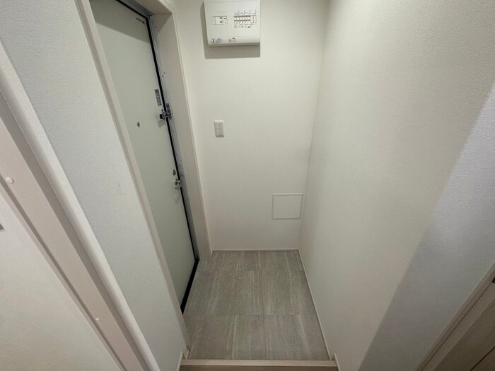 物件内観写真12　(玄関)