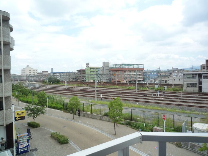 物件内観写真19　(室内からの展望)