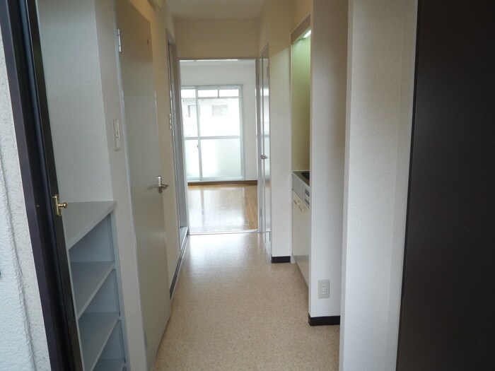 物件内観写真20　(廊下)