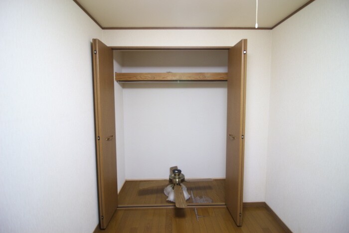 物件内観写真12　(収納)