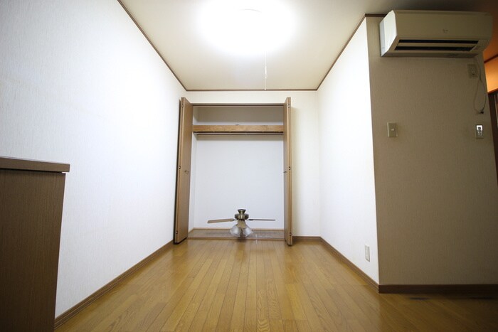 物件内観写真14　(居室)