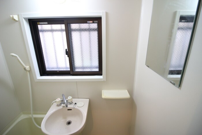 物件内観写真18　(洗面)