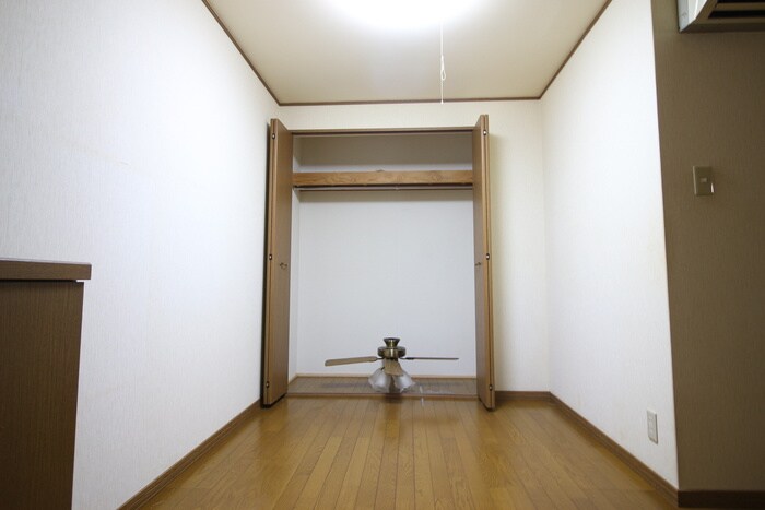 物件内観写真22　(居室)