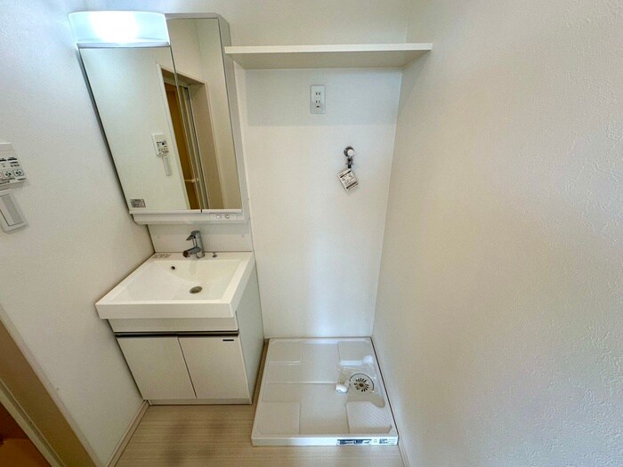 物件内観写真11　(洗濯機置場)