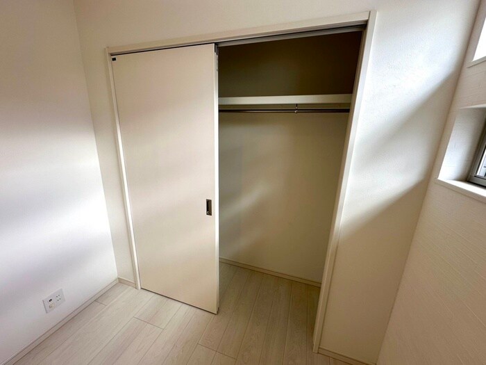 物件内観写真12　(収納)