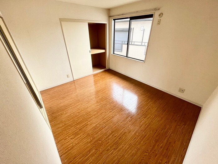 物件内観写真10　(居室)