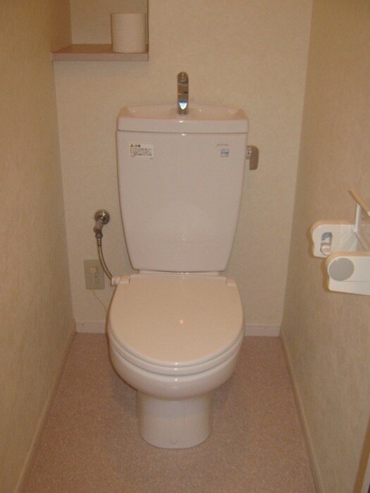 物件内観写真12　(トイレ)