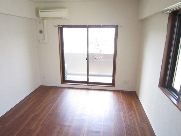 物件内観写真16　(居室)