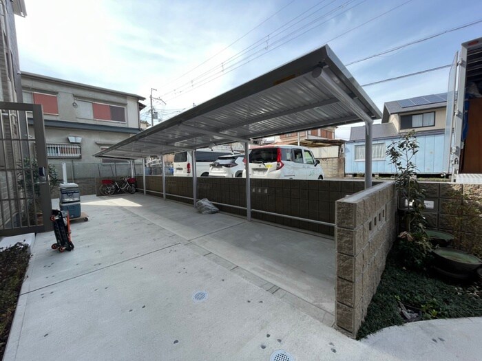 物件外観写真2　(駐輪場)