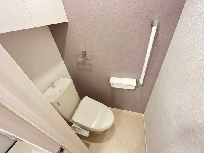 物件内観写真14　(トイレ)