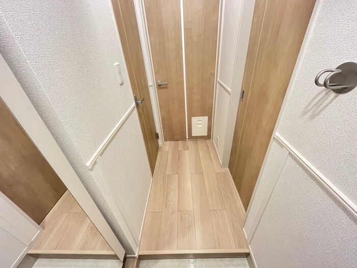 物件内観写真17　(廊下)