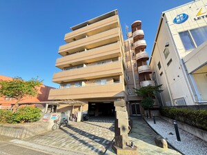リベラルア－ジ外観写真