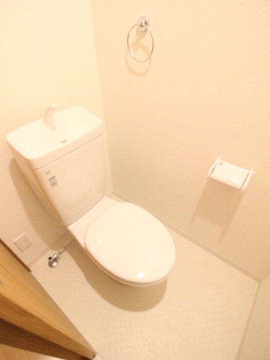 物件内観写真12　(トイレ)