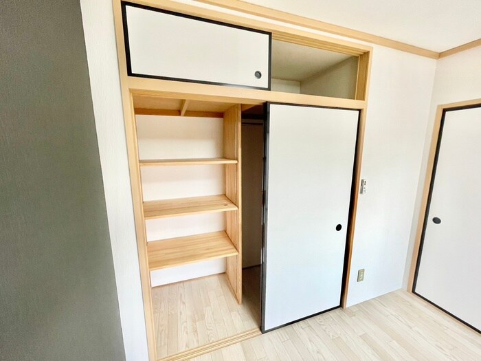 物件内観写真12　(収納)